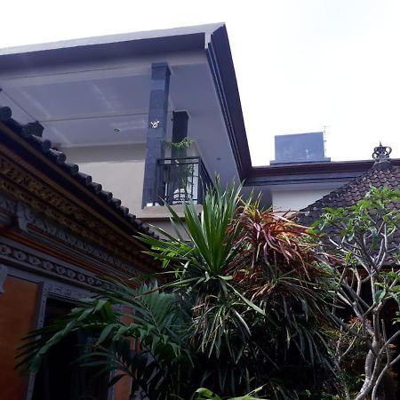 Sarwi Homestay Ubud Exteriör bild