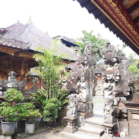 Sarwi Homestay Ubud Exteriör bild