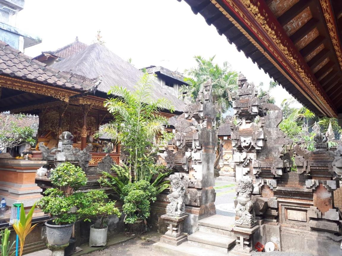Sarwi Homestay Ubud Exteriör bild